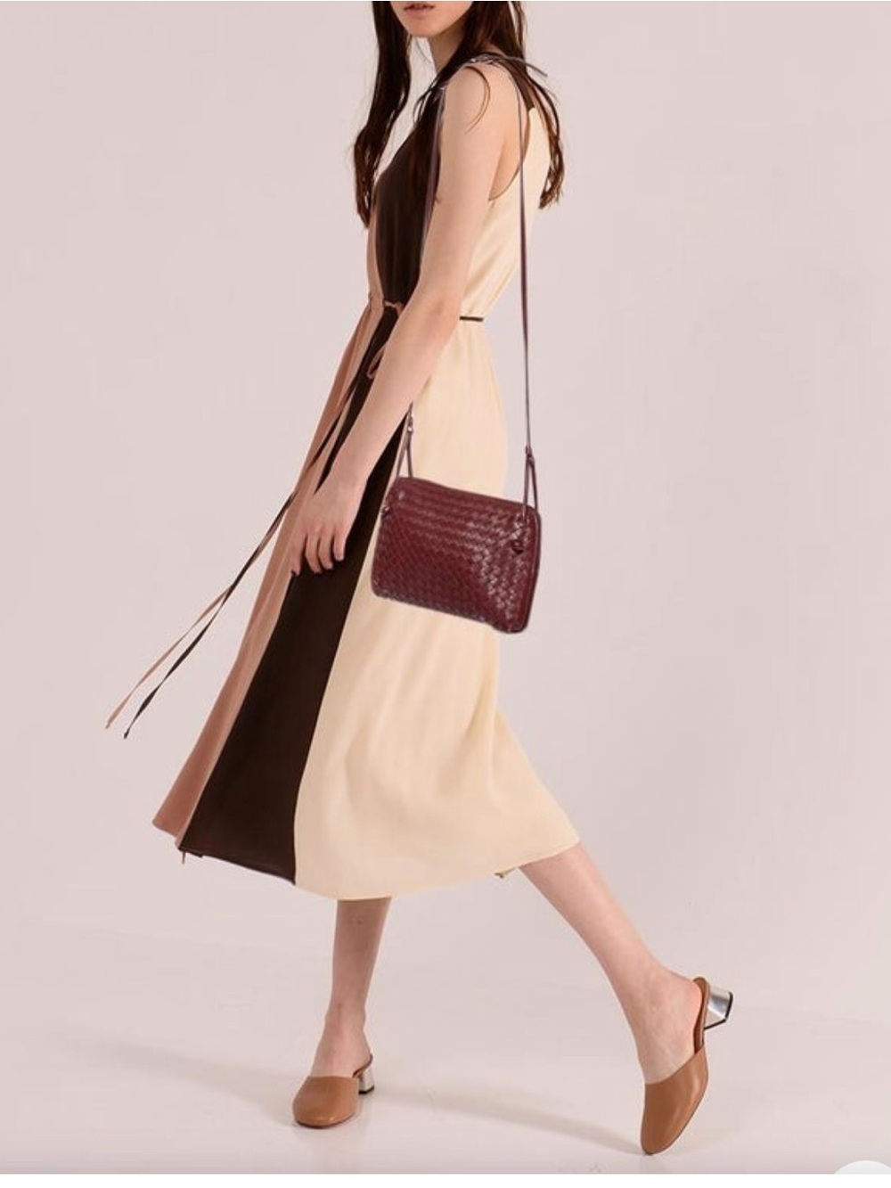 Bottega Veneta Burgundy Intrecciato Leather Nodini crossbody bag with mirror